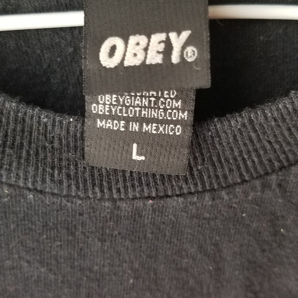 Men's Large Obey Propaganda T Shirt - Picture 4 of 5